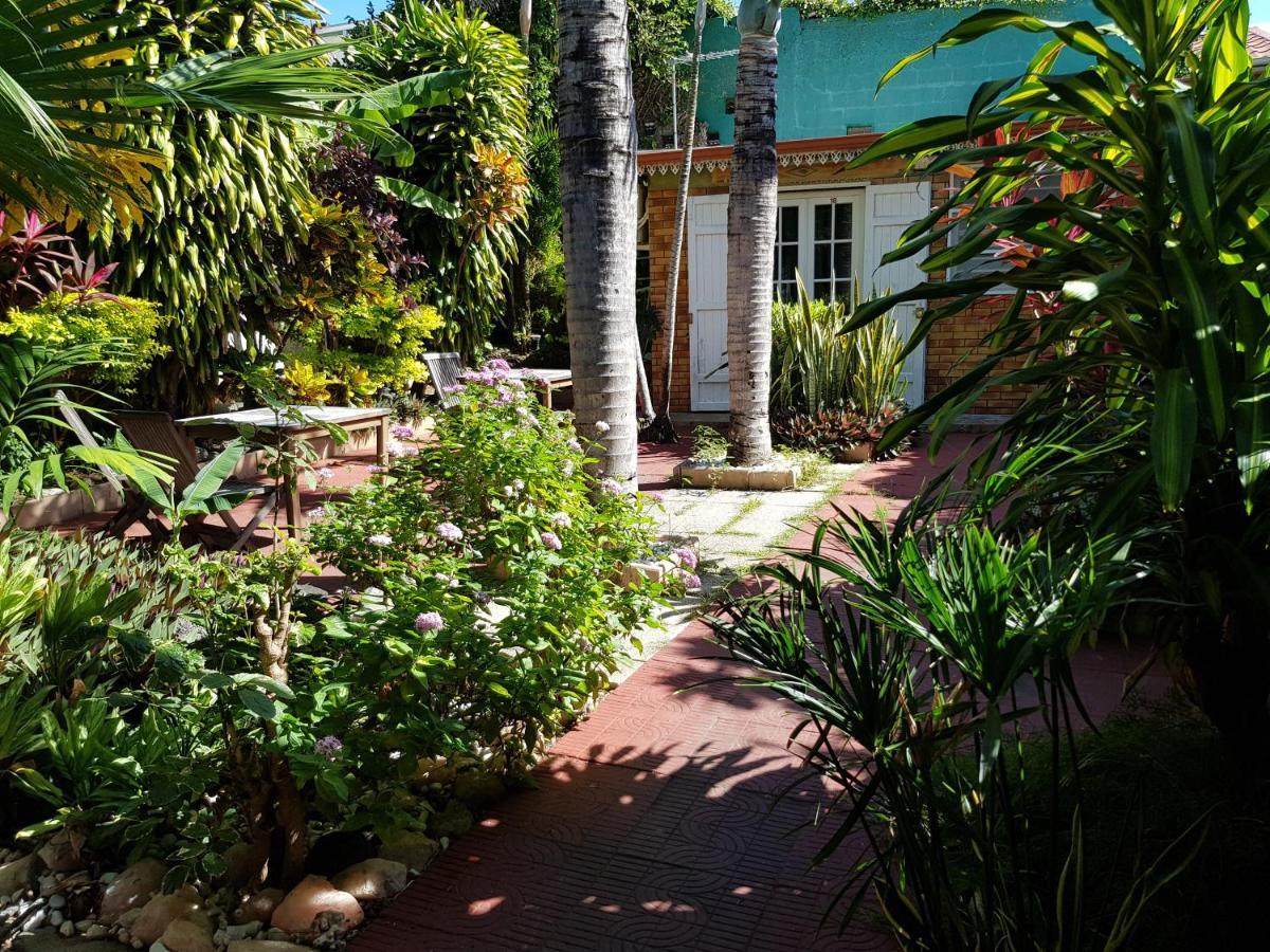 Hotel Chez Papa Daya Saint Pierre Luaran gambar
